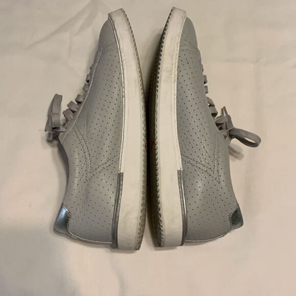 Hush Puppies Sabine Bounce Plus Size 11 gray sneakers (worn once) - Picture 5 of 10